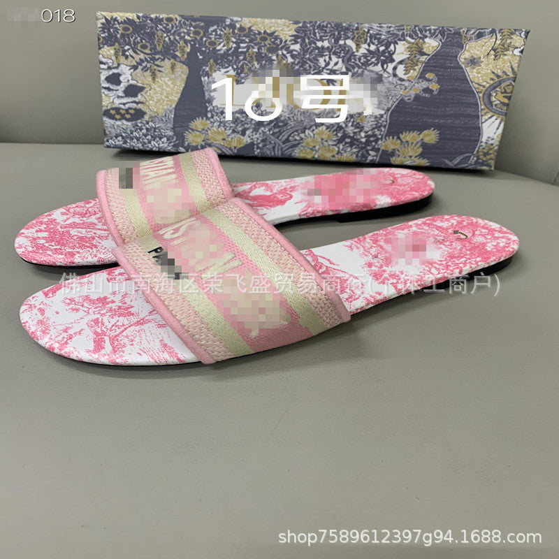 Fashionable Women's Embroidered Flat Slippers (Wholesale)